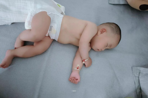 普洱没满月的宝宝